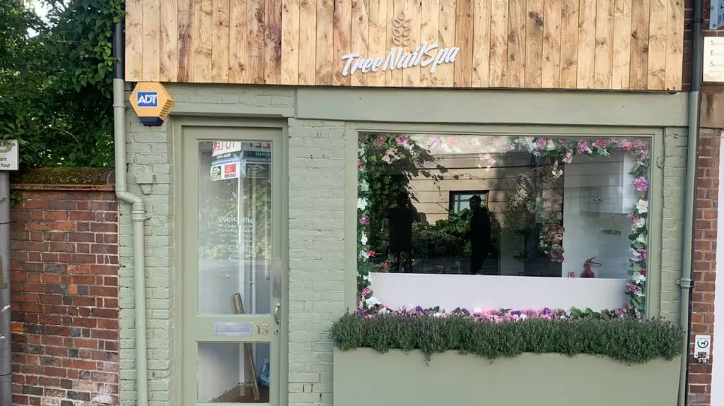 Tree Nail Spa — Nail salon in Marlow